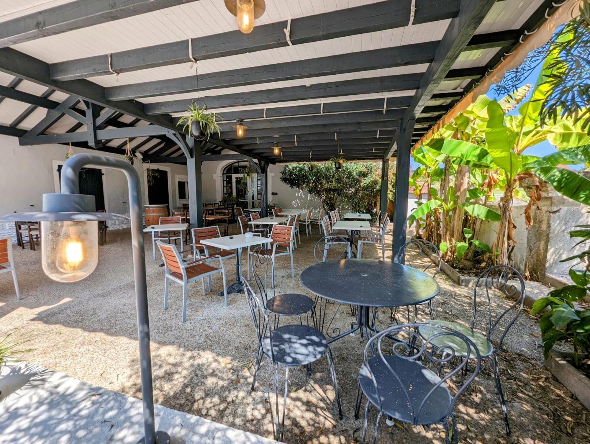 Logis Auberge Du Relais - Hotel & Restaurant Berenx Exterior photo
